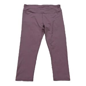 Fabletics Mid Rise Light Purple Capri Pants Leggings Large Stretchy Size Large